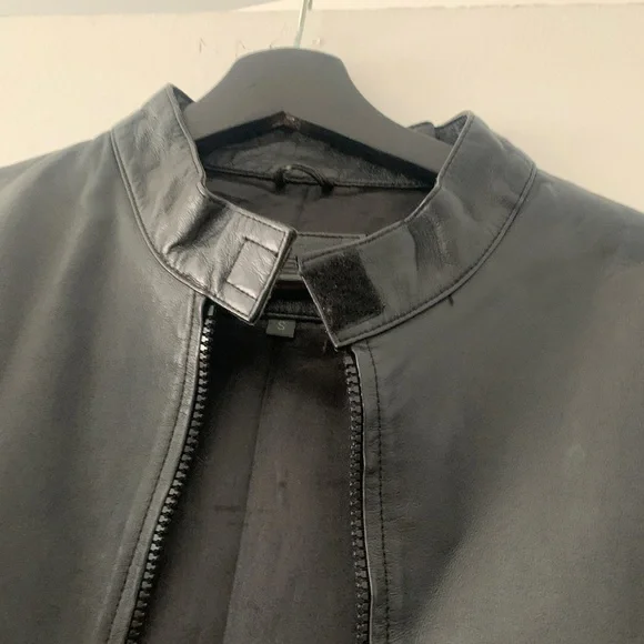 Leather jacket - Picture 2 of 12